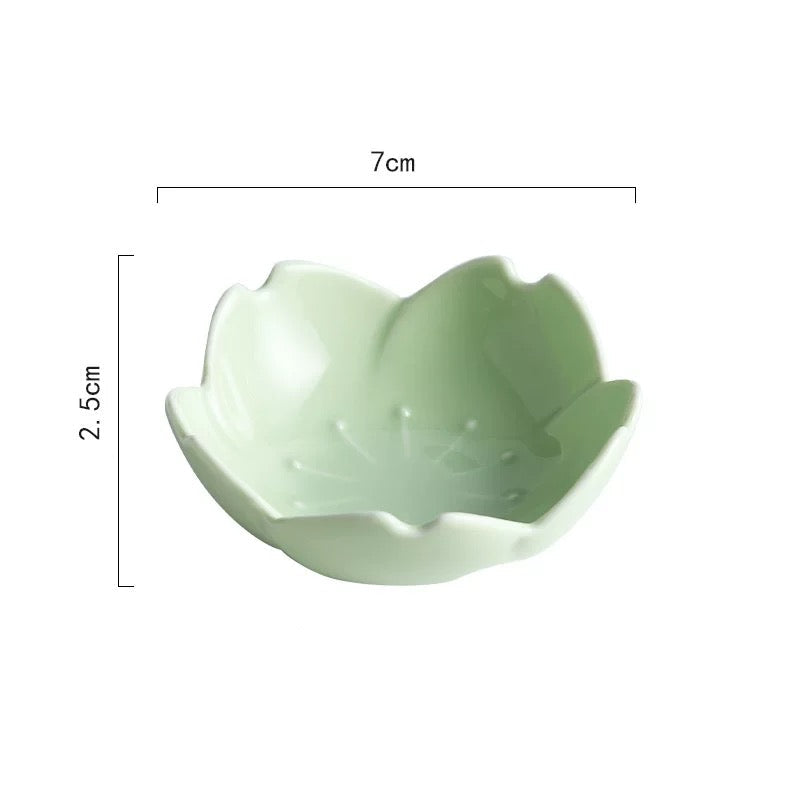 Creative Plum Blossom Ceramic Sauce Dish