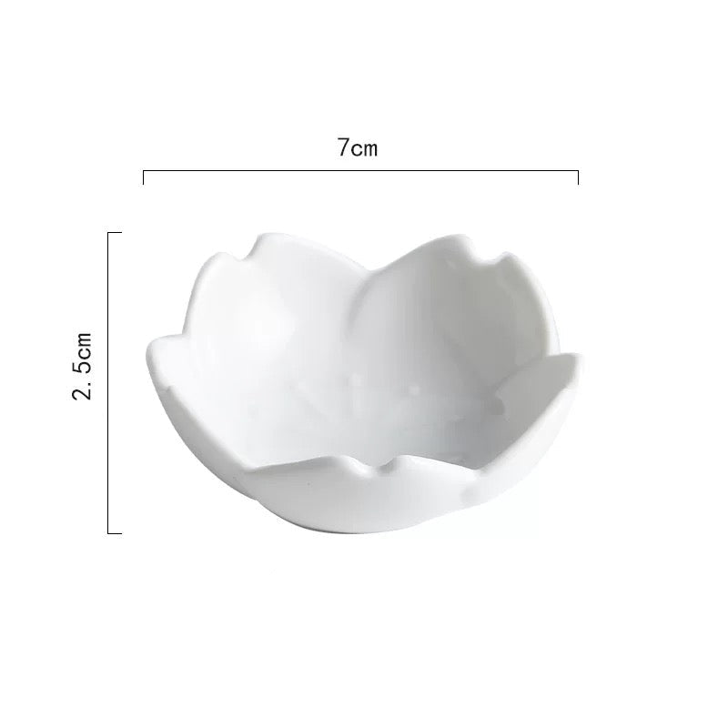 Creative Plum Blossom Ceramic Sauce Dish