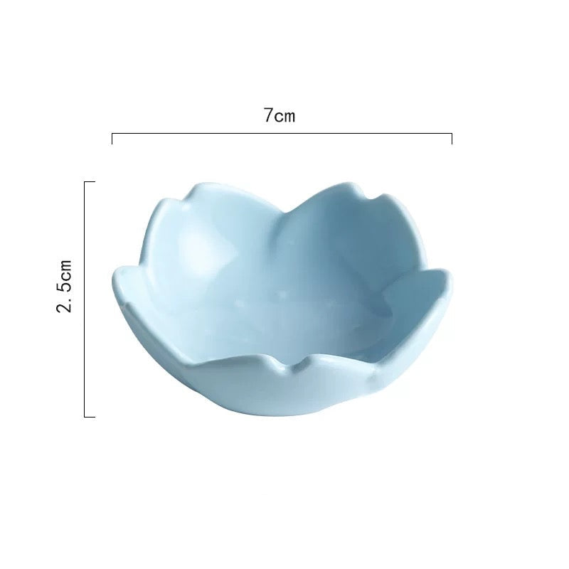 Creative Plum Blossom Ceramic Sauce Dish