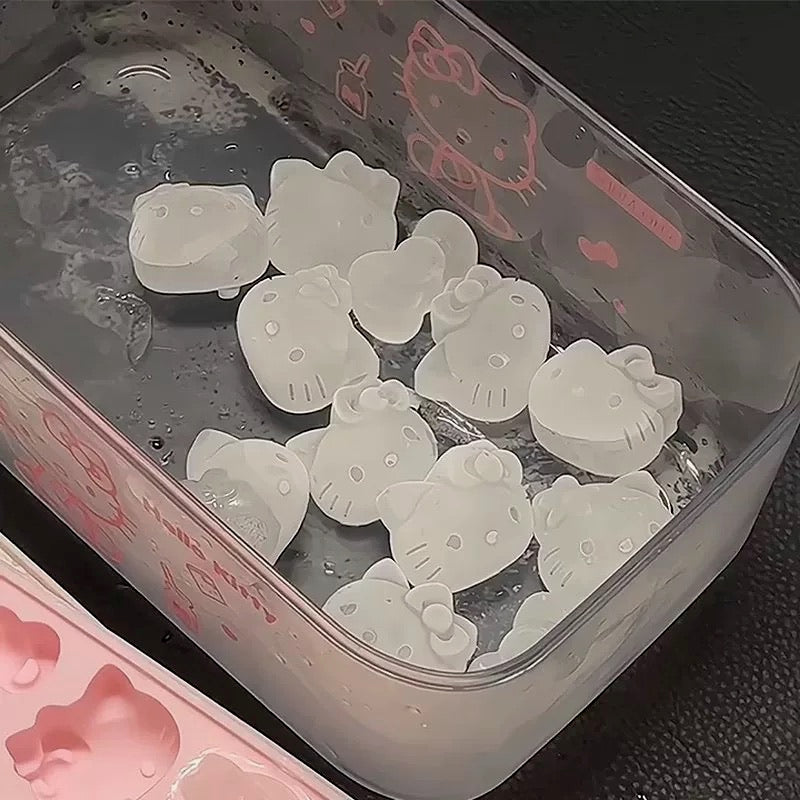 Hello Kitty Fun Ice Cube Tray & Storage Box Set (with Lid & Scoop)