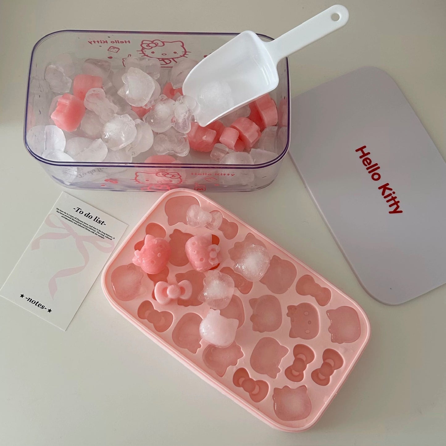 Hello Kitty Fun Ice Cube Tray & Storage Box Set (with Lid & Scoop)
