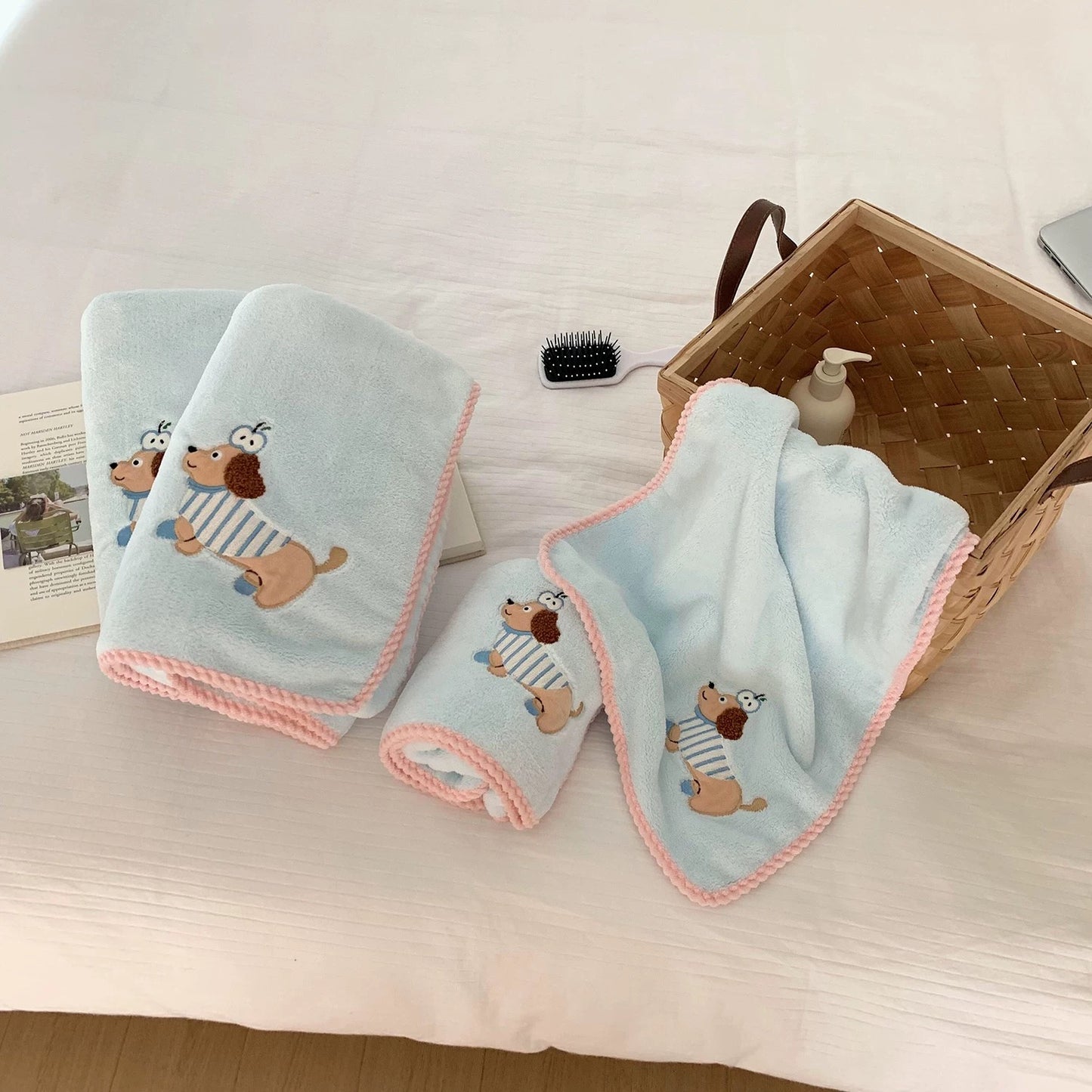 Peaceful Puppy Coral Fleece Bath Towel 3-Piece Set