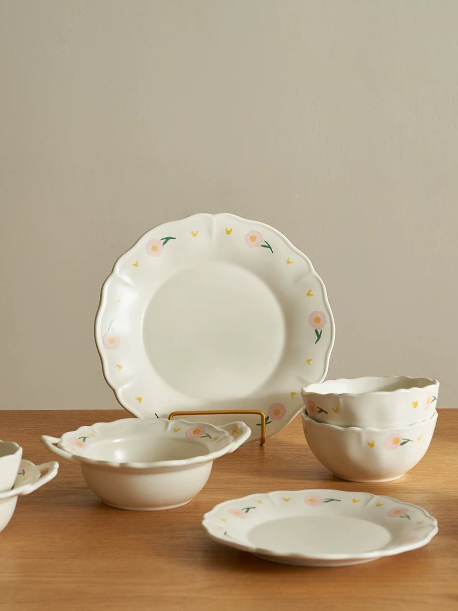 Peony White Ceramic Tableware Set (4 Pieces)