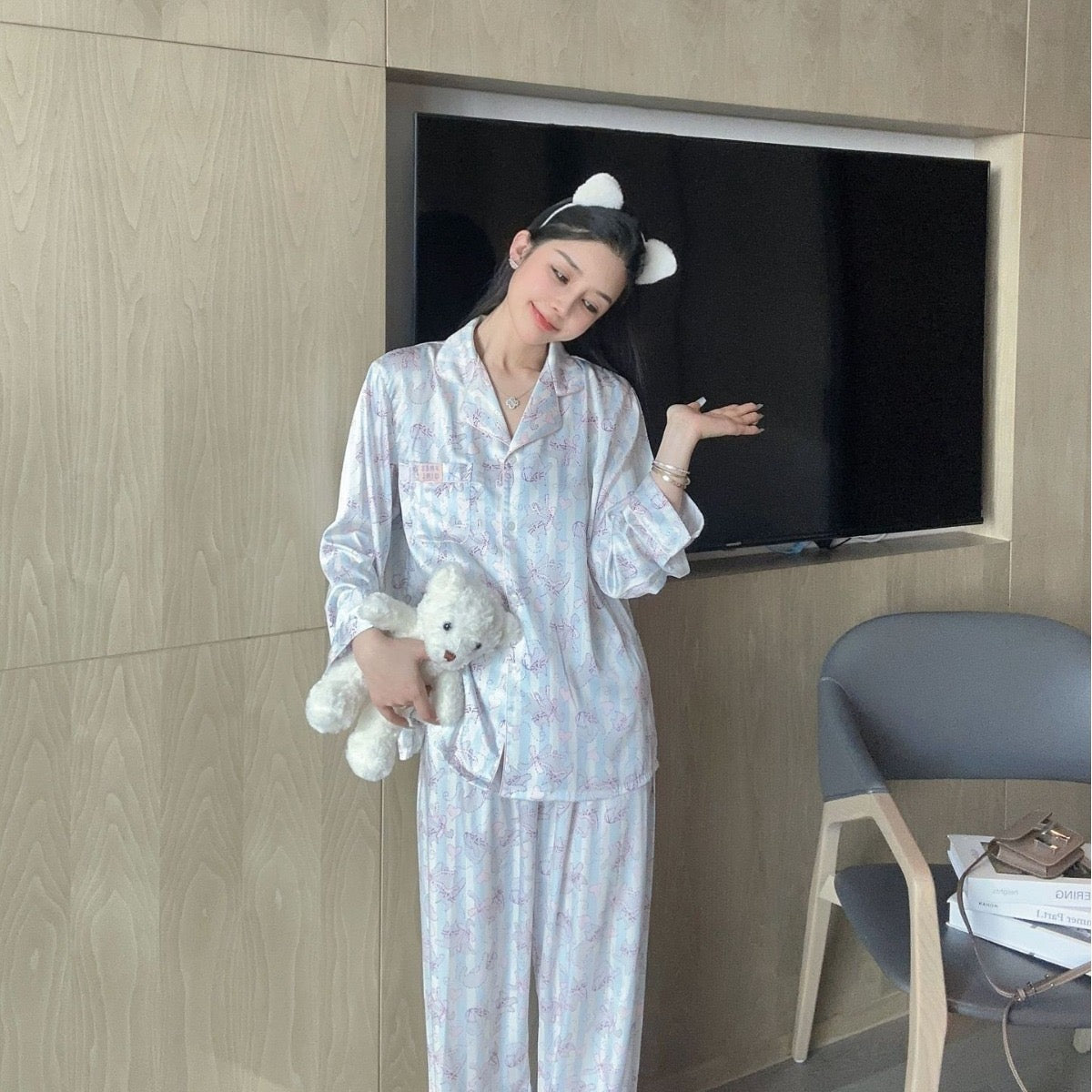 Dopamine Striped Cat Silk Pajama Set