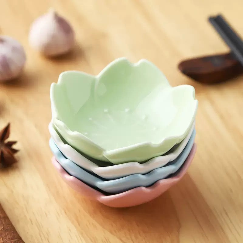 Creative Plum Blossom Ceramic Sauce Dish