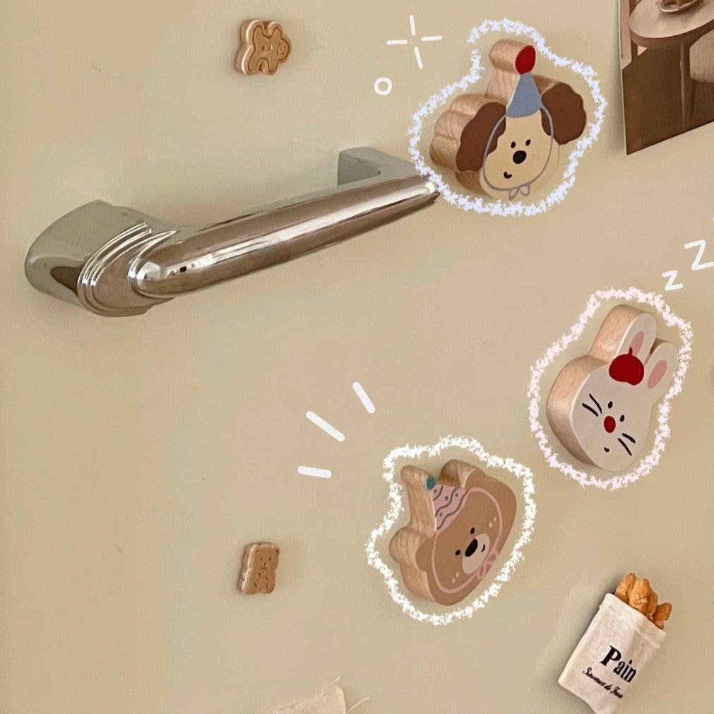 Wooden Cartoon Refrigerator Magnet Bottle Opener