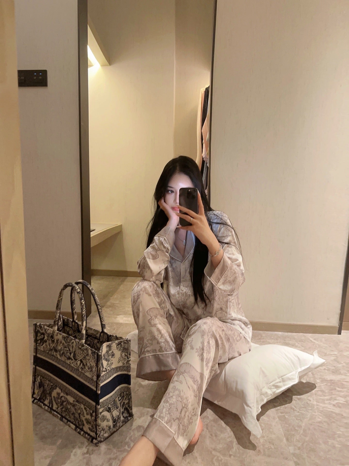 Gray Jungle Print Premium Silk Long Sleeve Pajama Set